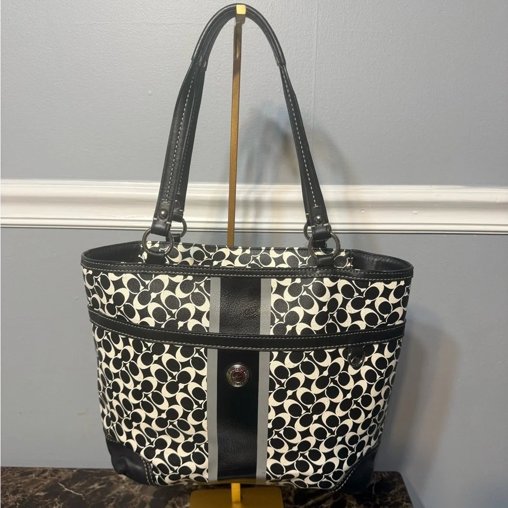 🖤 Coach Chelsea Heritage Stripe Signature Tote F15137 Black White
